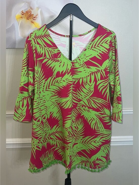 Tops - TripleLuxe Knit V-Neck Tunic w/ Mini Tassels! Size 1X.